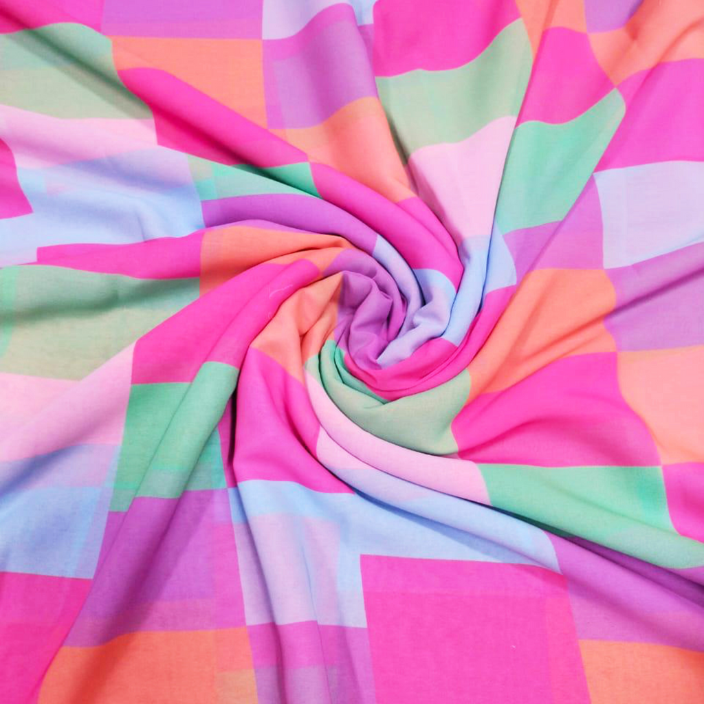 Geometric Symphony: Satin Georgette Fabric Unveils Artistic Patterns!