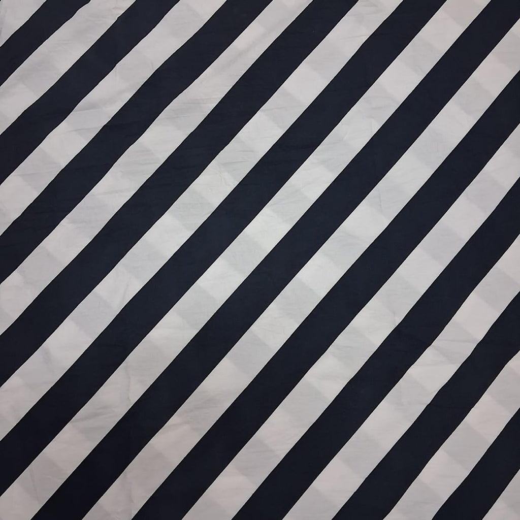 Diagonal Stripes Print in Black & White Pure Cotton Poplin OM PK 250